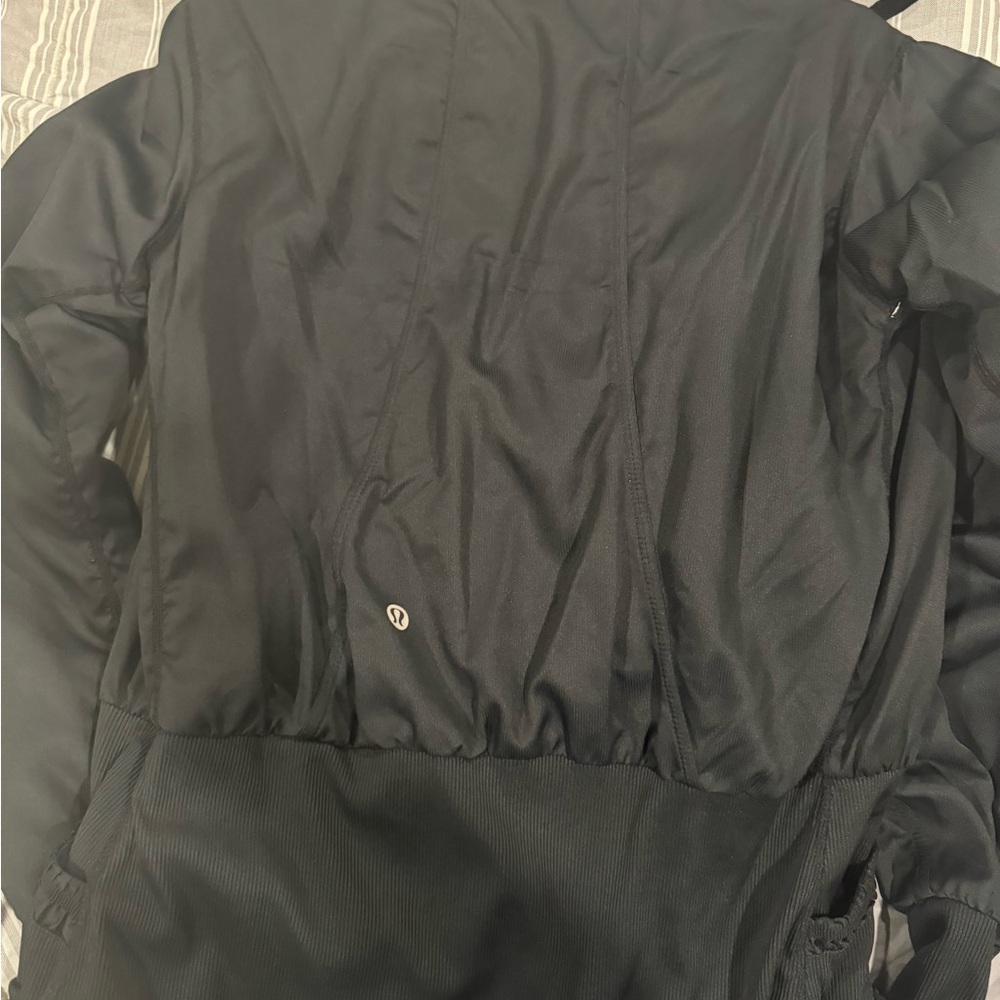 Lululemon studio tech jacket - Picture 5 of 8